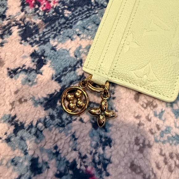 Louis Vuitton Charm Card Holder - Picture 5 of 5